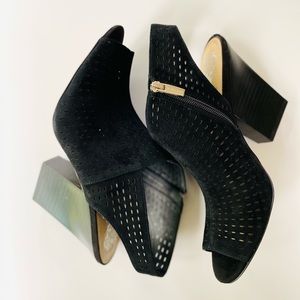 Vince Camuto Kellija Sandal